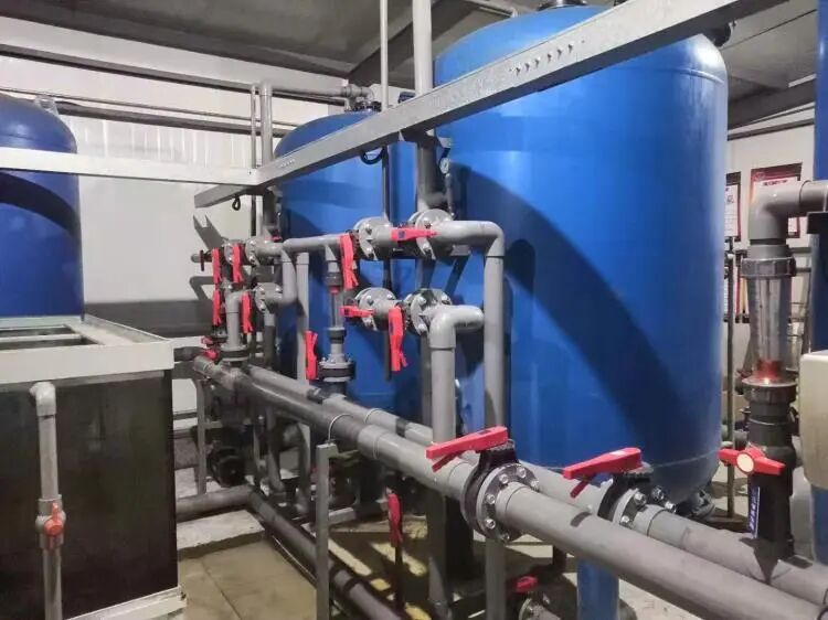 1010-2-3.jpg 1010-2-3.jpg